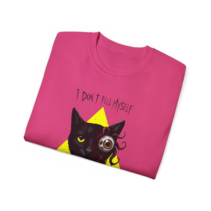 T-Shirt: I Don’t Feel Myself – Alien Horror Cat Graphic Tee – Creepy Gothic Unisex Shirt for Halloween & Sci-Fi Fans