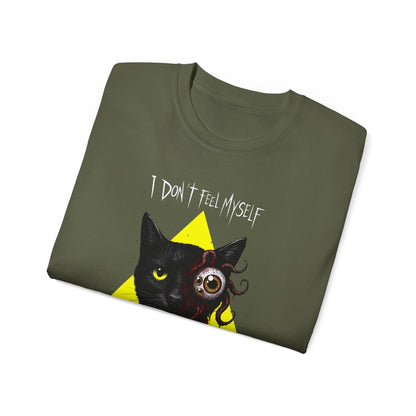T-Shirt: I Don’t Feel Myself – Alien Horror Cat Graphic Tee – Creepy Gothic Unisex Shirt for Halloween & Sci-Fi Fans