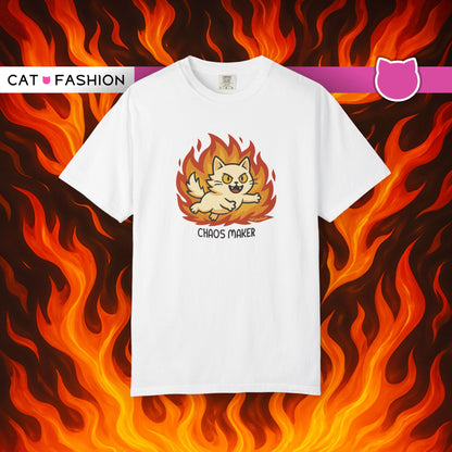 T-Shirt: Chaos Maker – Wild Cat in Flames Graphic Tee – Funny Unisex Shirt for Rebels, Gamers & Agents of Mayhem