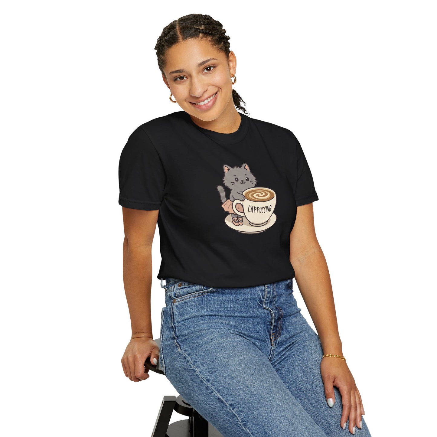 T-Shirt: Ballerina Meow Cappuccino – Cute Cat Ballet Coffee Lover Graphic Tee – Whimsical Unisex Shirt for Cozy Vibes & Caffeine Fans