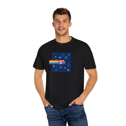 T-Shirt: Nyan Cat Meme - Funny Pixel Pop-Tart Cat in Space with Rainbow Trail - Retro Internet Viral Graphic Tee Unisex
