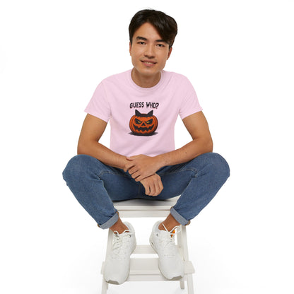 T-Shirt: Guess Who? – Halloween Cat Pumpkin Graphic Tee – Spooky Funny Unisex Shirt for Scary Season