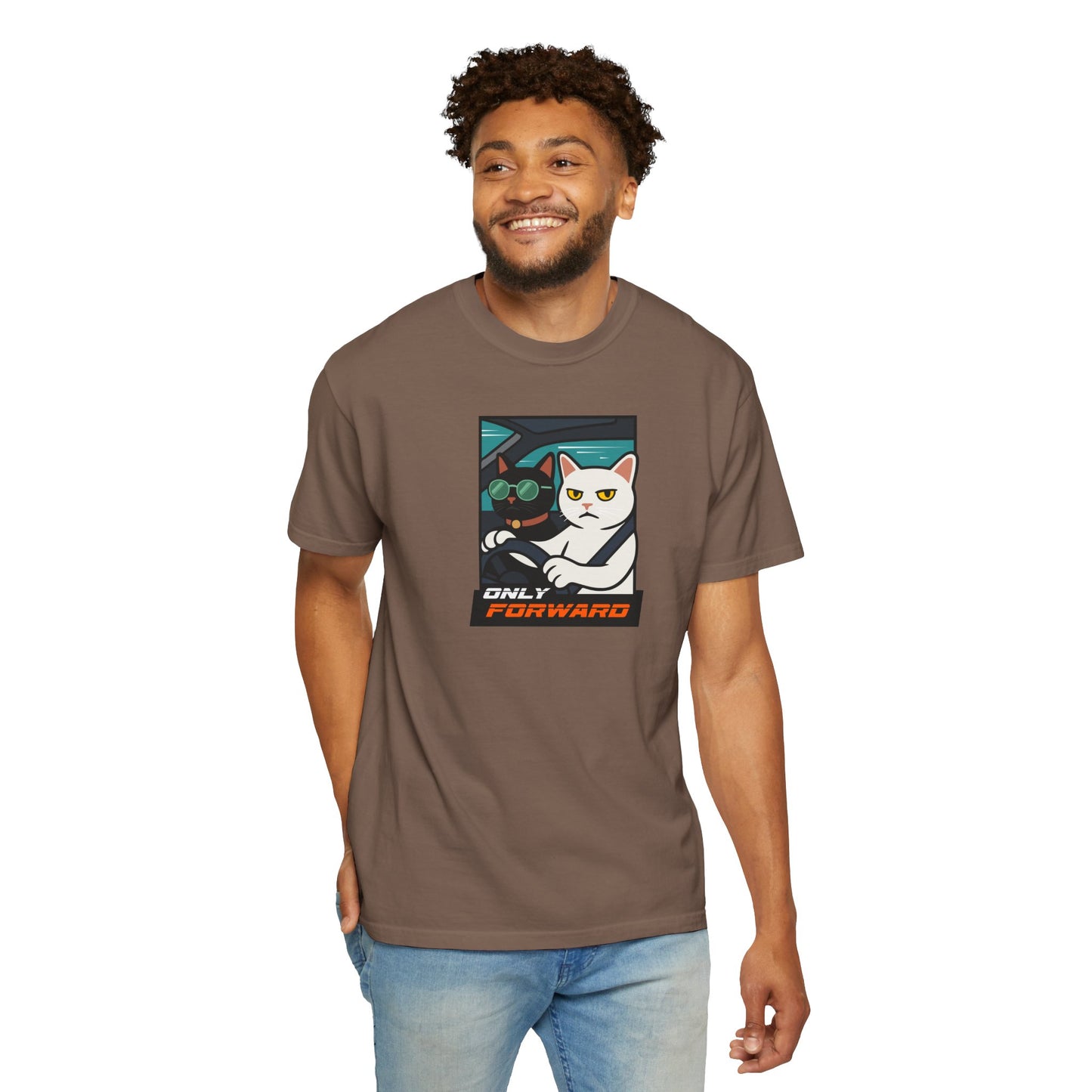T-Shirt: Only Forward – Funny Cats Driving Graphic Tee – Cool Meme Shirt for Road Trip Fans