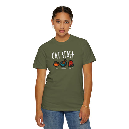 T-Shirt: Cat Staff Duties – Funny Pet Parent Graphic Tee – Cute Unisex Shirt Who Serve Their Furry Boss