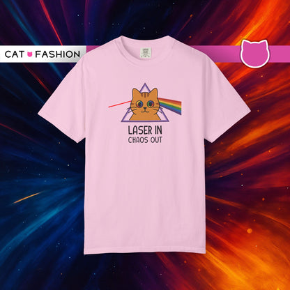 T-Shirt: Laser In - Chaos Out Cat Tee - Funny Rainbow Triangle Meme Shirt - Unisex Graphic Top for Nerds, Gamers and Cat People