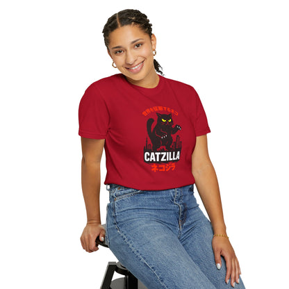T-Shirt: Catzilla – Funny Japanese Monster Cat Meme Graphic Tee – Godzilla Parody Unisex Shirt for Cat Lovers & Otaku Vibes