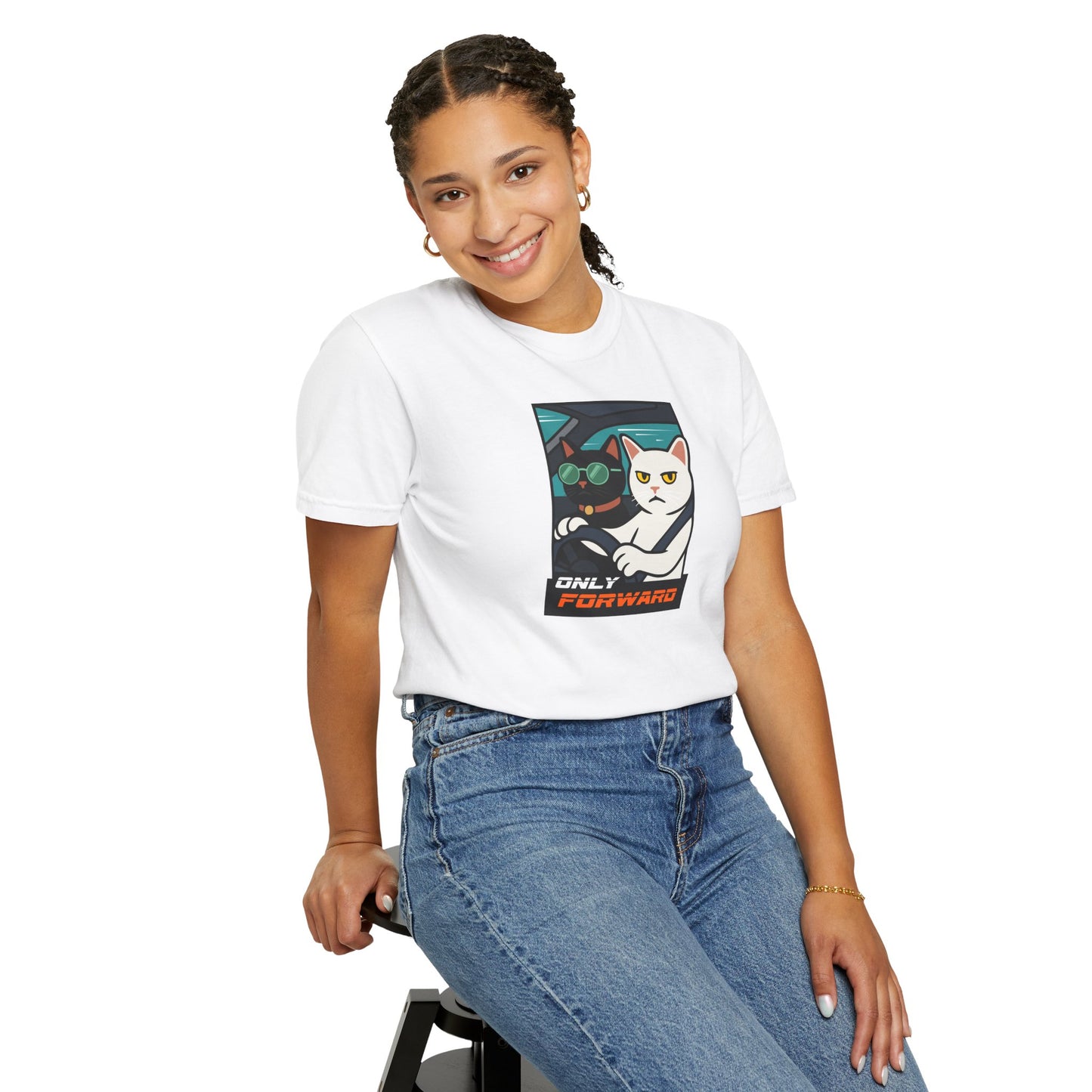 T-Shirt: Only Forward – Funny Cats Driving Graphic Tee – Cool Meme Shirt for Road Trip Fans