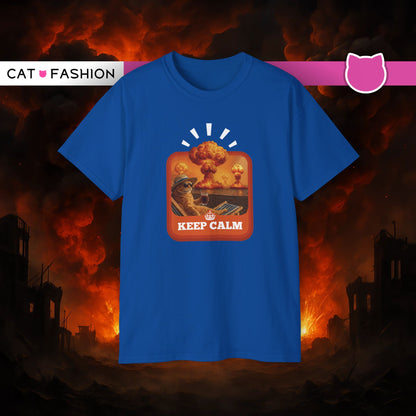 T-Shirt: Keep Calm – Surreal Cat in Chaos Artwork – Funny Apocalypse Parody for Dark Humor Fans
