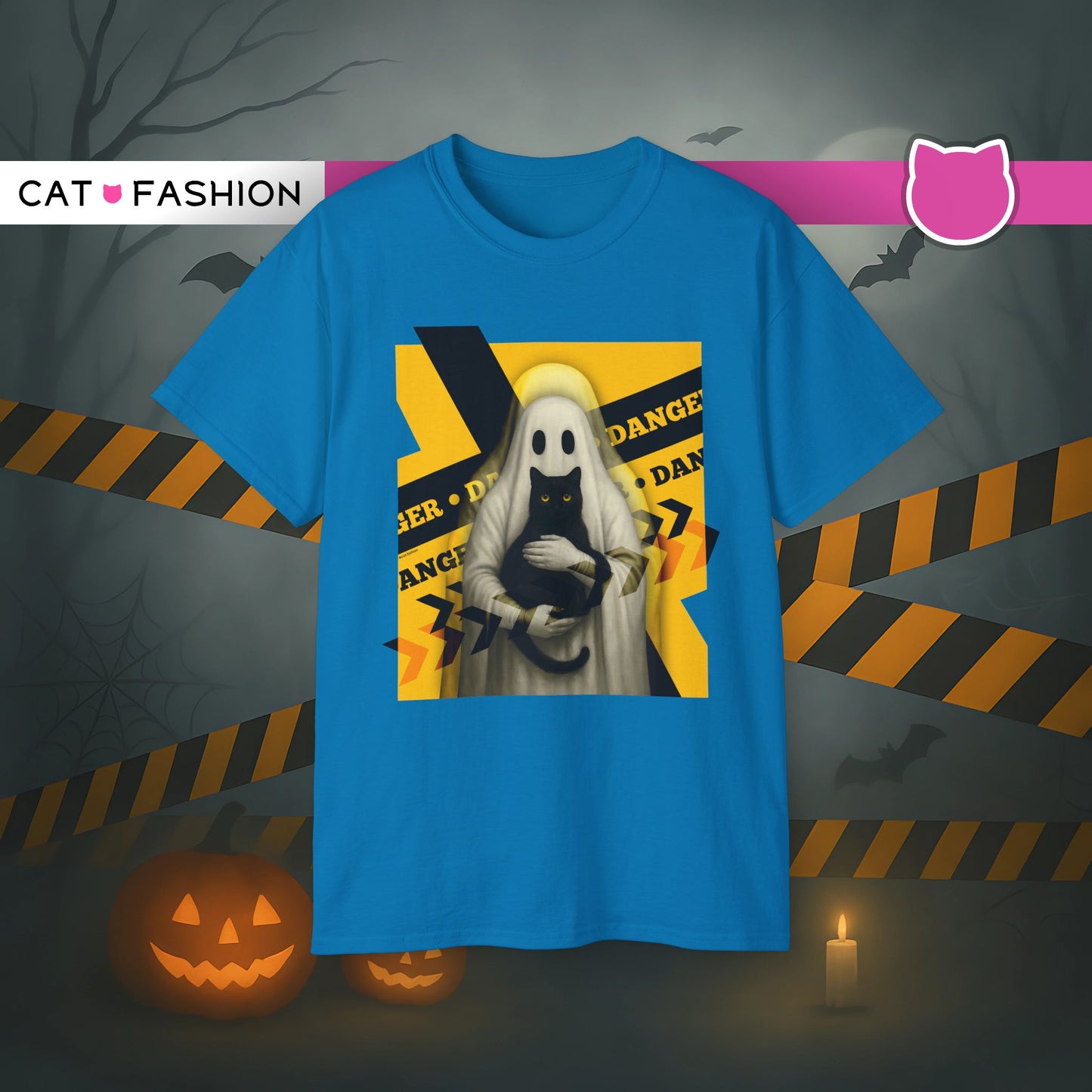 T-Shirt: Danger Cat and Ghost – Spooky Halloween Graphic Tee – Funny Unisex Shirt for Horror Fans