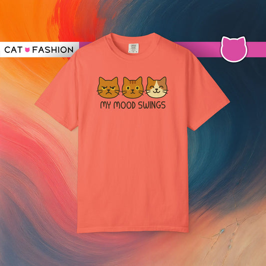 T-Shirt: My Mood Swings - Funny Cat Faces Graphic Tee - Cute Emotional Expression Shirt for Cat Lovers & Everyday Feels