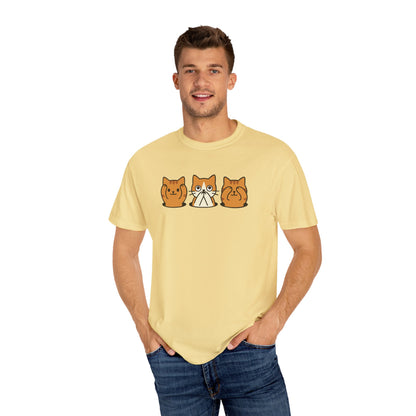 T-Shirt: Three Wise Cats - Funny See No Evil, Hear No Evil, Speak No Evil Kitty Tee - Cute Unisex Shirt for Cat Lovers