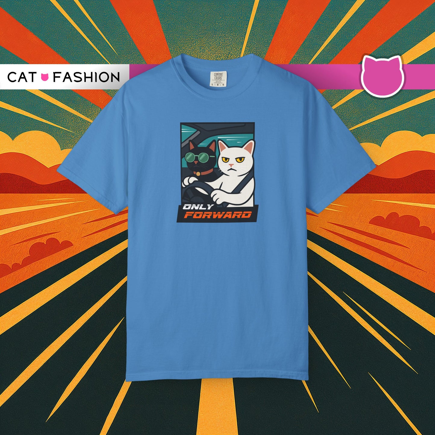 T-Shirt: Only Forward – Funny Cats Driving Graphic Tee – Cool Meme Shirt for Road Trip Fans