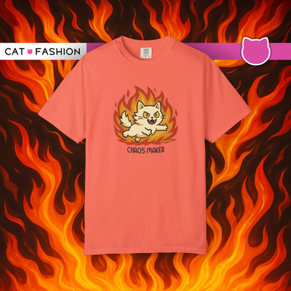 T-Shirt: Chaos Maker – Wild Cat in Flames Graphic Tee – Funny Unisex Shirt for Rebels, Gamers & Agents of Mayhem
