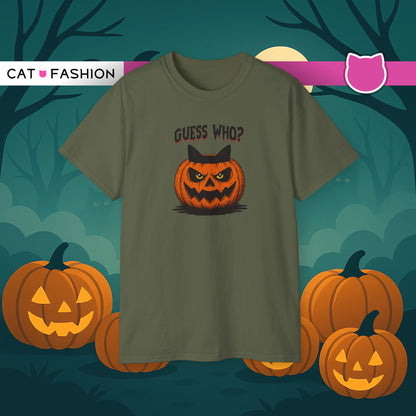 T-Shirt: Guess Who? – Halloween Cat Pumpkin Graphic Tee – Spooky Funny Unisex Shirt for Scary Season