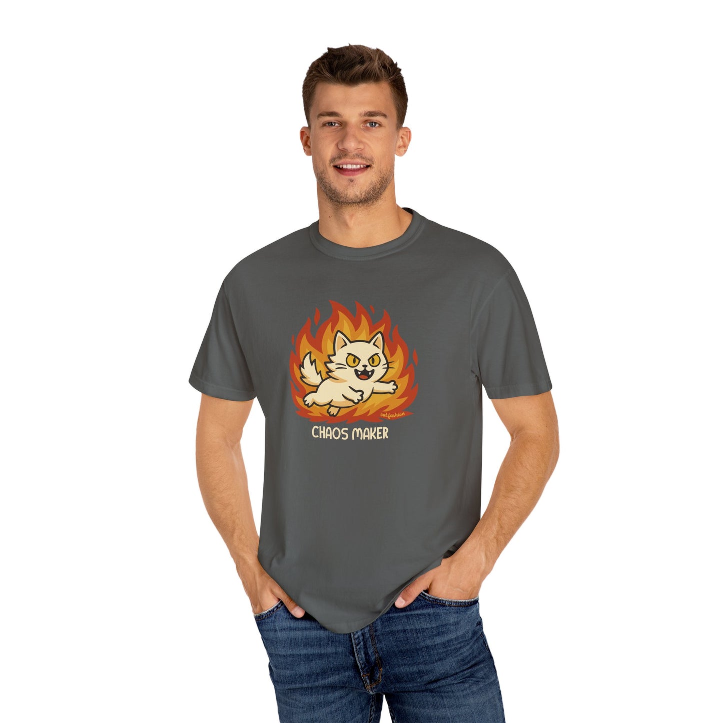 T-Shirt: Chaos Maker – Wild Cat in Flames Graphic Tee – Funny Unisex Shirt for Rebels, Gamers & Agents of Mayhem