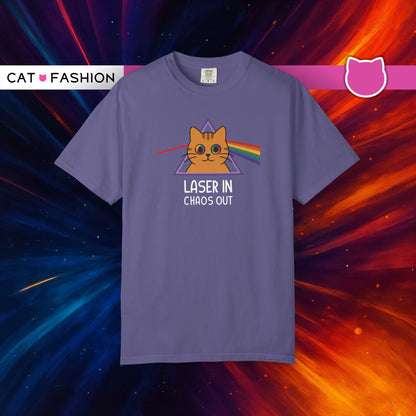 T-Shirt: Laser In - Chaos Out Cat Tee - Funny Rainbow Triangle Meme Shirt - Unisex Graphic Top for Nerds, Gamers and Cat People