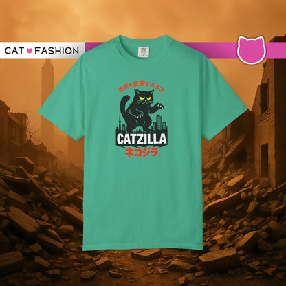 T-Shirt: Catzilla – Funny Japanese Monster Cat Meme Graphic Tee – Godzilla Parody Unisex Shirt for Cat Lovers & Otaku Vibes