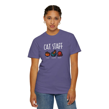 T-Shirt: Cat Staff Duties – Funny Pet Parent Graphic Tee – Cute Unisex Shirt Who Serve Their Furry Boss
