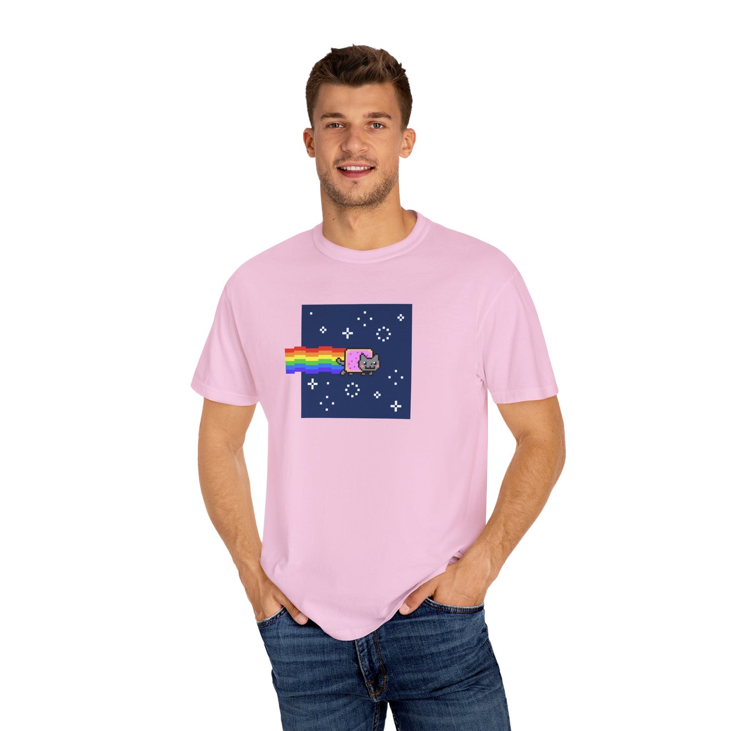 T-Shirt: Nyan Cat Meme - Funny Pixel Pop-Tart Cat in Space with Rainbow Trail - Retro Internet Viral Graphic Tee Unisex