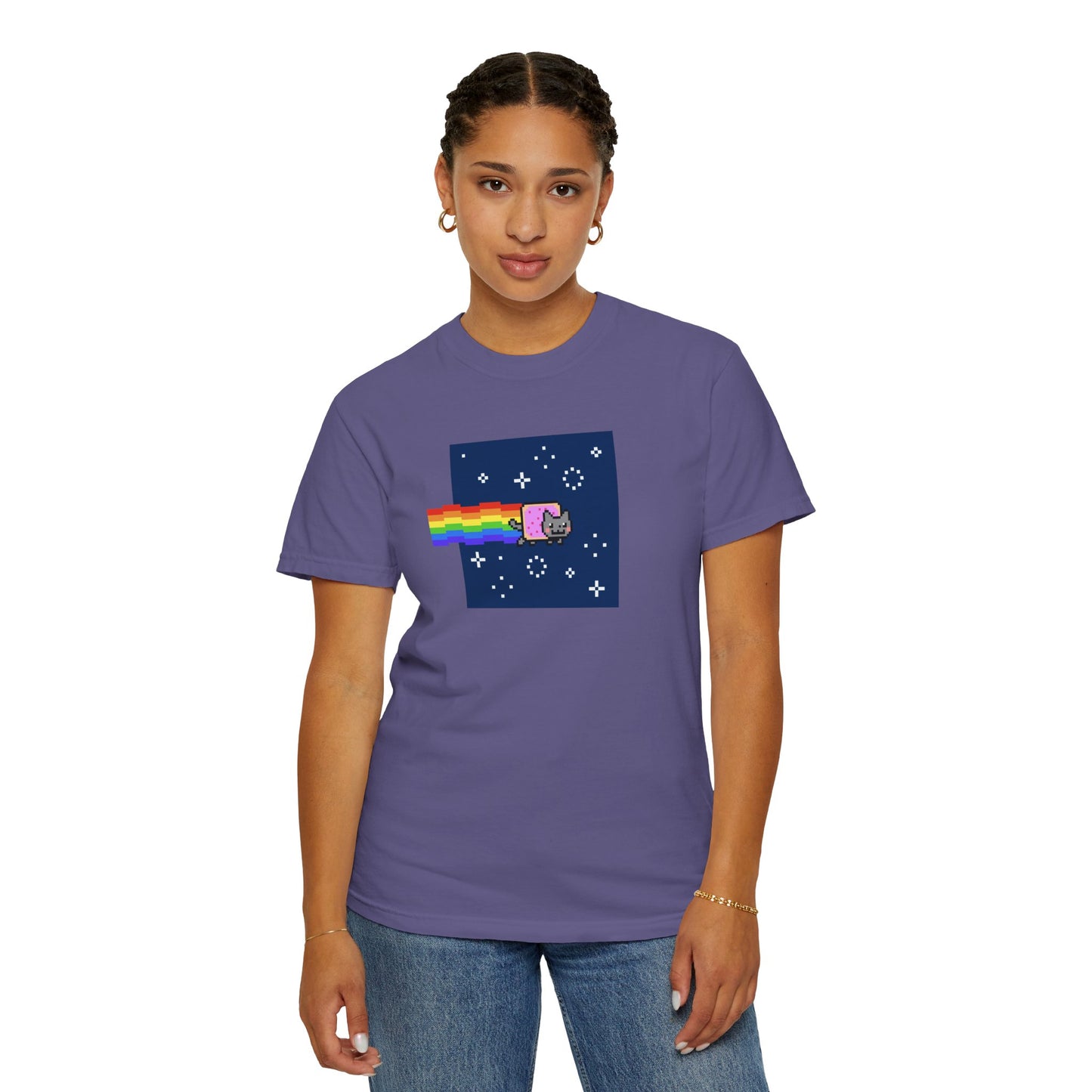T-Shirt: Nyan Cat Meme - Funny Pixel Pop-Tart Cat in Space with Rainbow Trail - Retro Internet Viral Graphic Tee Unisex
