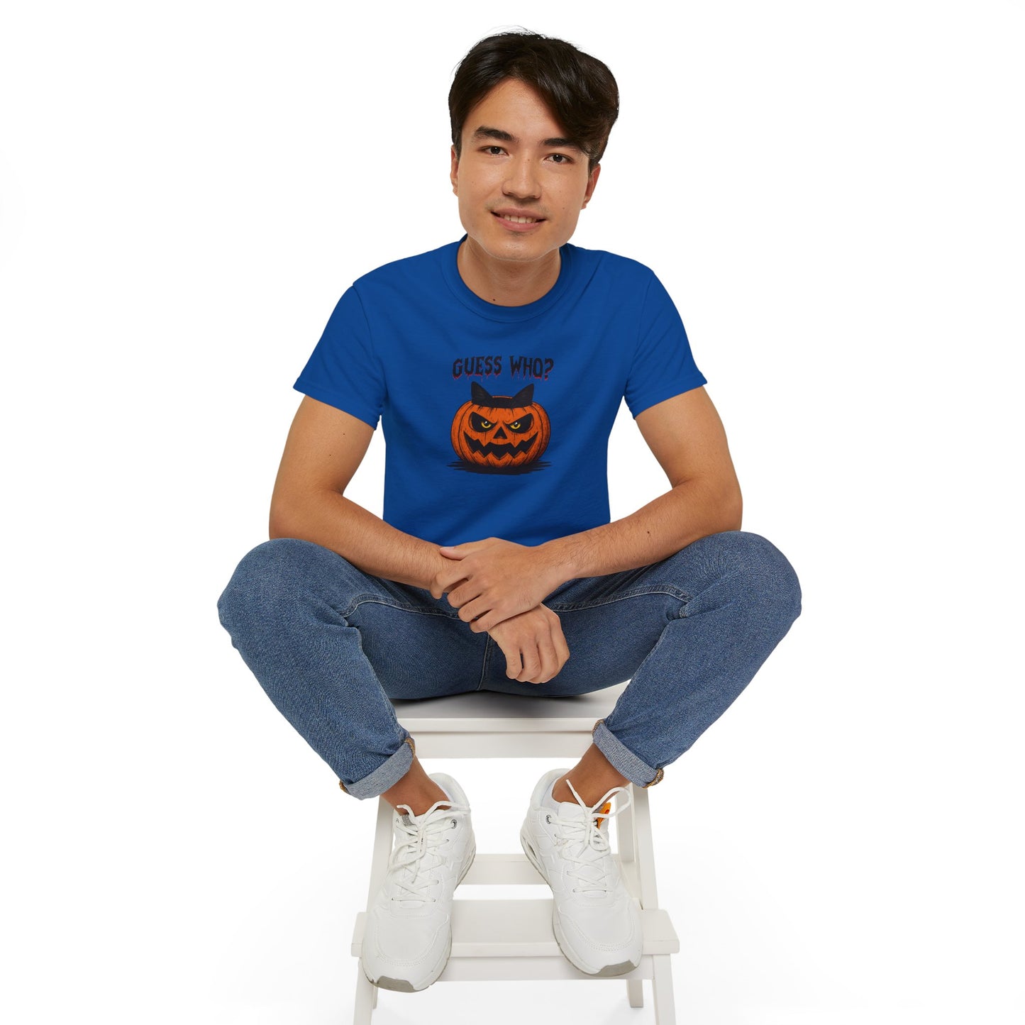 T-Shirt: Guess Who? – Halloween Cat Pumpkin Graphic Tee – Spooky Funny Unisex Shirt for Scary Season