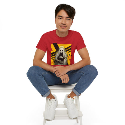 T-Shirt: Danger Cat and Ghost – Spooky Halloween Graphic Tee – Funny Unisex Shirt for Horror Fans