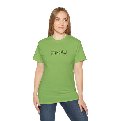 T-Shirt: Simple MEOW – Minimalist Cat Lettering Graphic Tee – Cute Unisex Shirt for Everyday Casual Style