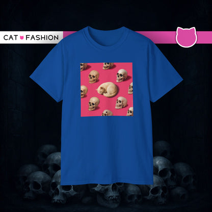 T-Shirt: The Cat and His Former Owners – Dark Humor Cat Graphic Tee – Funny Spooky Skull Unisex Shirt for Gothic Vibes