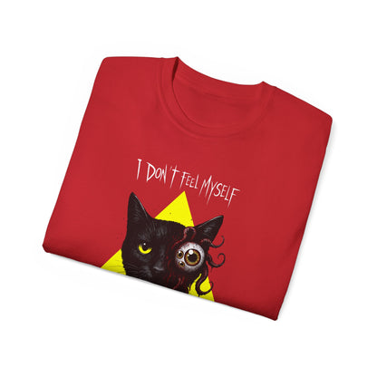 T-Shirt: I Don’t Feel Myself – Alien Horror Cat Graphic Tee – Creepy Gothic Unisex Shirt for Halloween & Sci-Fi Fans