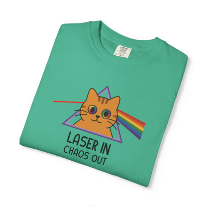 T-Shirt: Laser In - Chaos Out Cat Tee - Funny Rainbow Triangle Meme Shirt - Unisex Graphic Top for Nerds, Gamers and Cat People