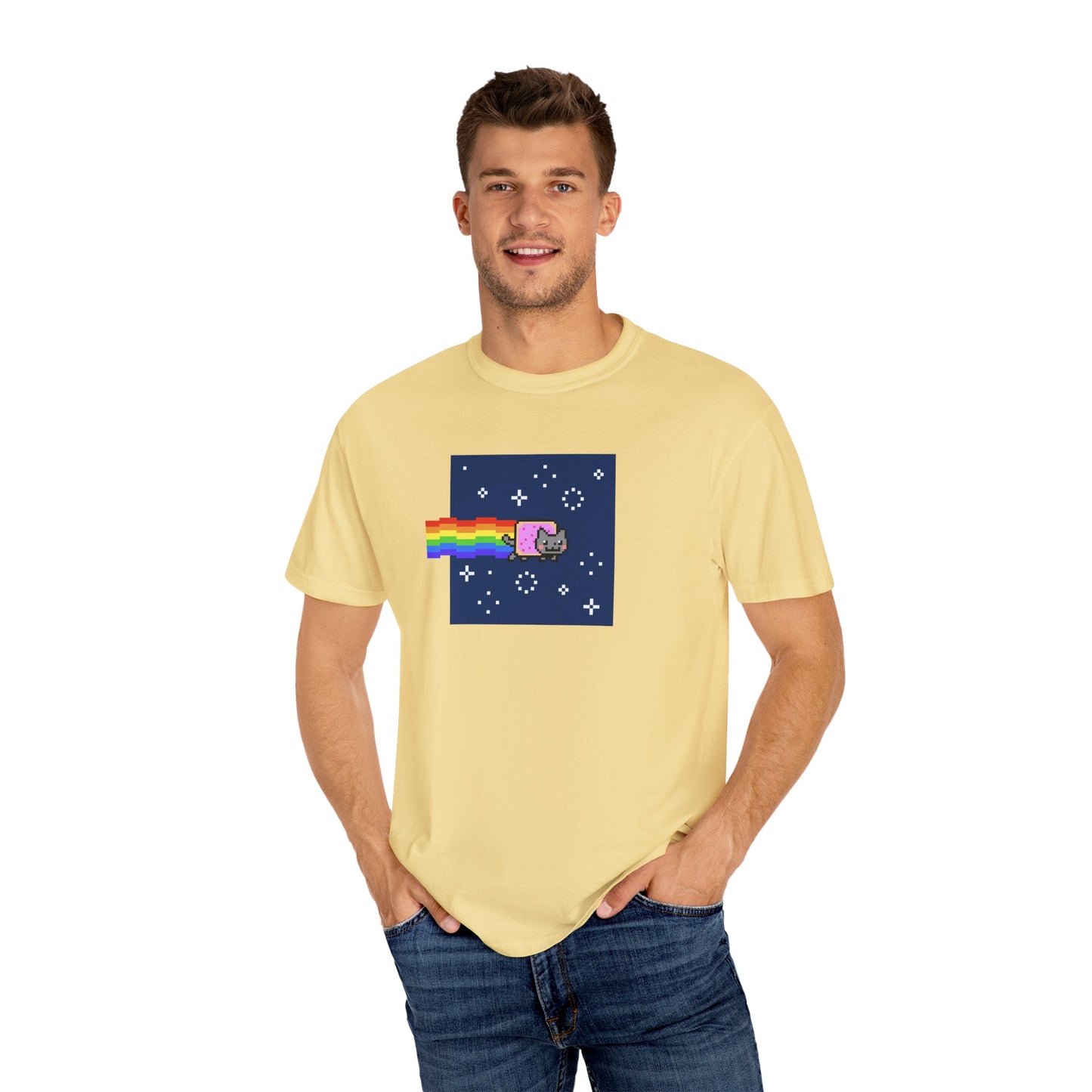 T-Shirt: Nyan Cat Meme - Funny Pixel Pop-Tart Cat in Space with Rainbow Trail - Retro Internet Viral Graphic Tee Unisex