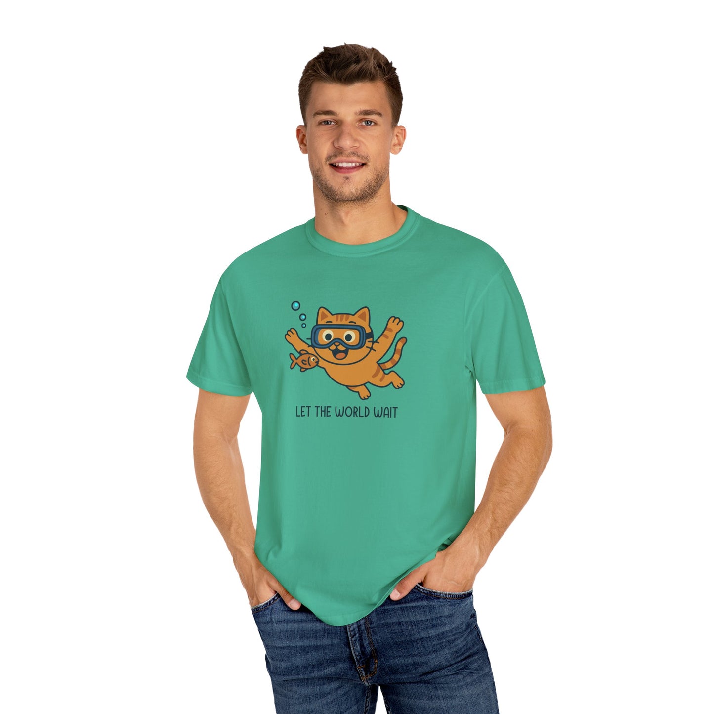 T-Shirt: Let The World Wait - Funny Swimming Cat Graphic Tee - Cute Unisex Shirt for Cat Lovers & Chill Vibes