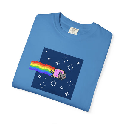T-Shirt: Nyan Cat Meme - Funny Pixel Pop-Tart Cat in Space with Rainbow Trail - Retro Internet Viral Graphic Tee Unisex