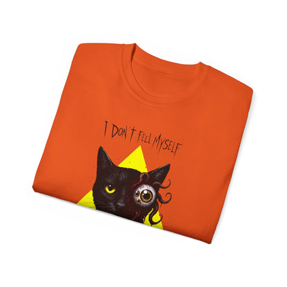 T-Shirt: I Don’t Feel Myself – Alien Horror Cat Graphic Tee – Creepy Gothic Unisex Shirt for Halloween & Sci-Fi Fans