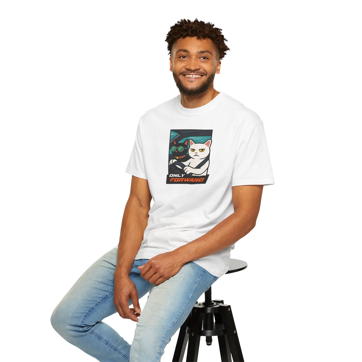 T-Shirt: Only Forward – Funny Cats Driving Graphic Tee – Cool Meme Shirt for Road Trip Fans