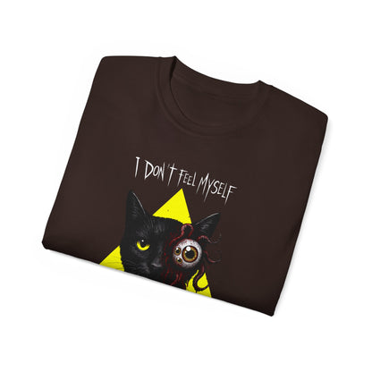 T-Shirt: I Don’t Feel Myself – Alien Horror Cat Graphic Tee – Creepy Gothic Unisex Shirt for Halloween & Sci-Fi Fans