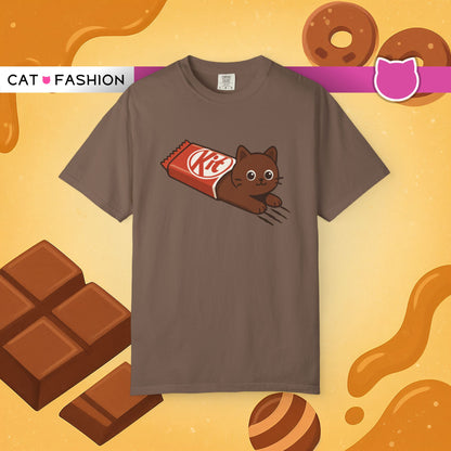 T-Shirt: KitCat Chocolate – Funny Kitten & Candy Bar Graphic Tee – Cute Cat Meme Shirt