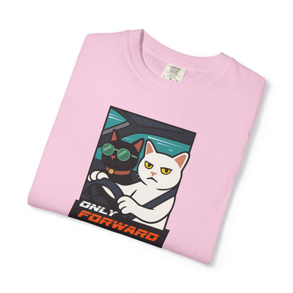 T-Shirt: Only Forward – Funny Cats Driving Graphic Tee – Cool Meme Shirt for Road Trip Fans