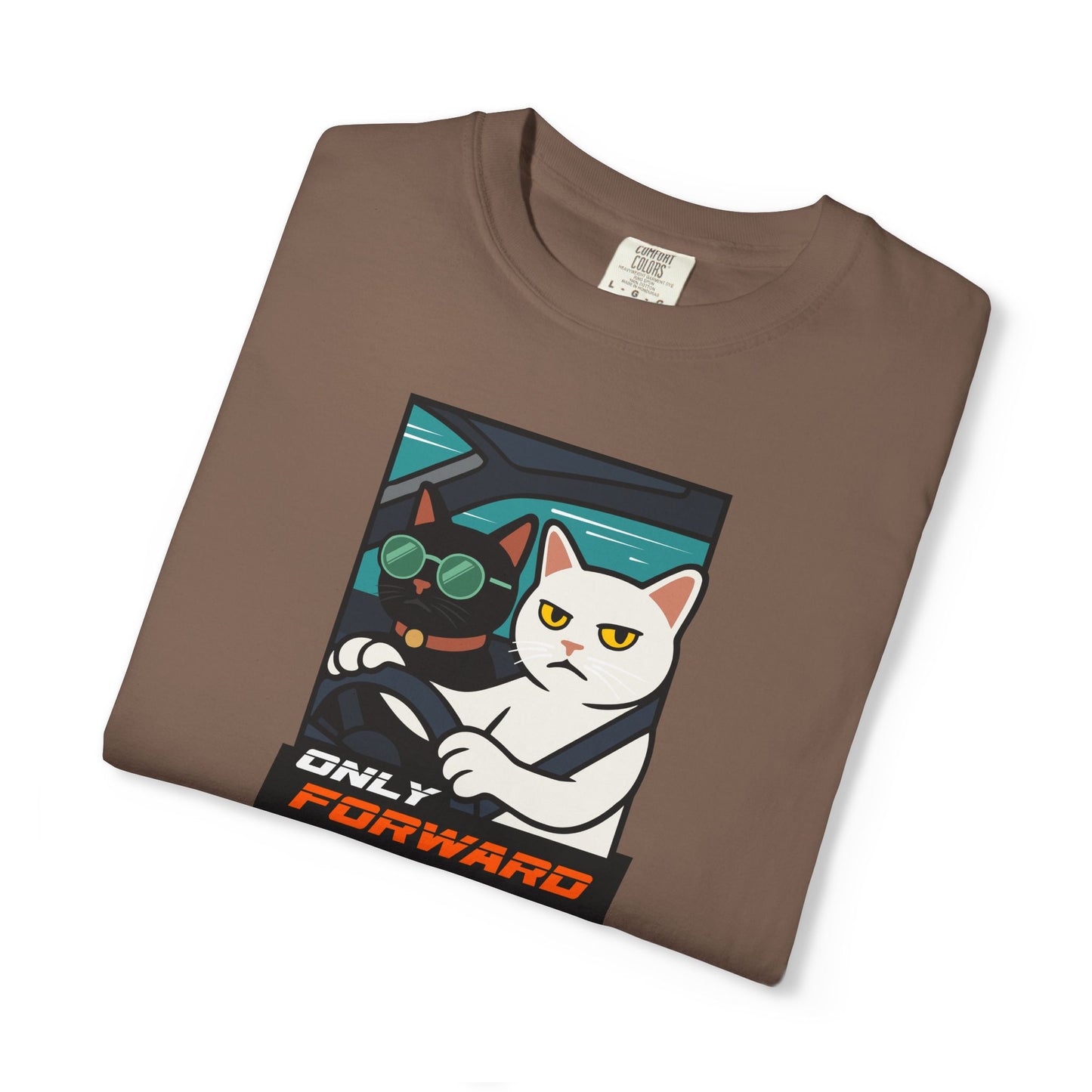 T-Shirt: Only Forward – Funny Cats Driving Graphic Tee – Cool Meme Shirt for Road Trip Fans